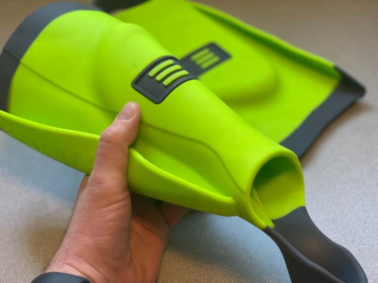 8 Best Swim Fins for Swimmers