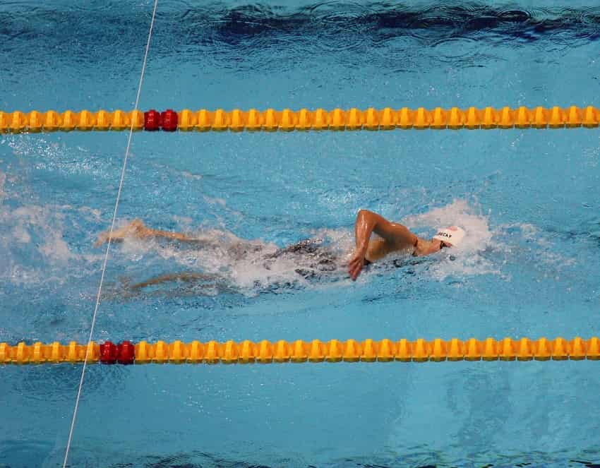 apple watch swimming laps