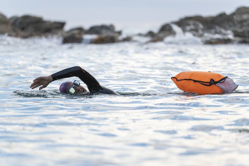 The Best Open Water Swim Buoys (for Swimming Safely and with Confidence)