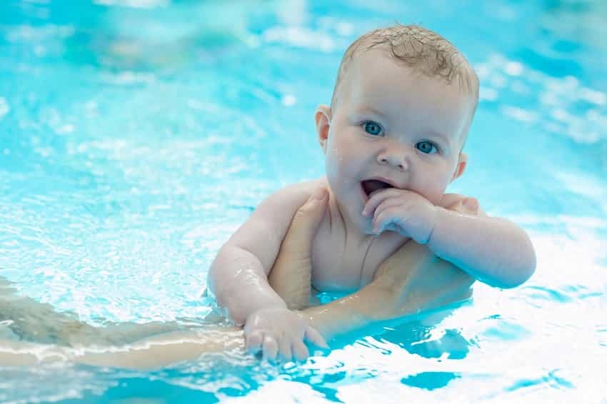 7 Benefits of Baby Swimming