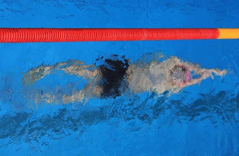 This Training Set Will Crank Up Your Underwater Dolphin Kick