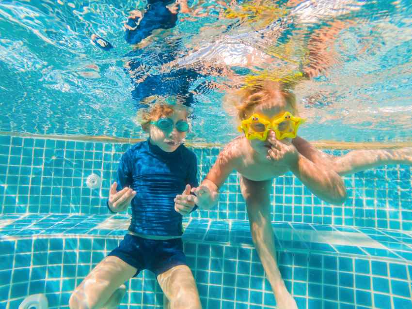 6 Best Rash Guards and Swim Shirts for Kids – YourSwimLog.com