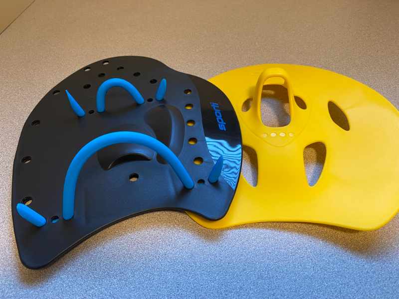 Swim Paddles - Straps vs No Straps