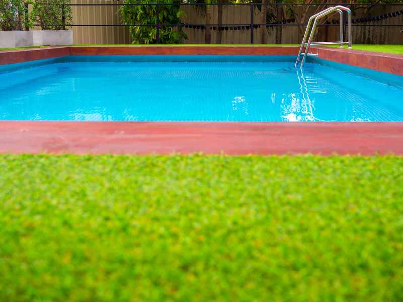 How to Clear Cloudy Pool Water
