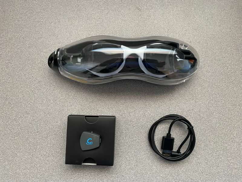 FINIS Smart Swim Goggles - What's Included