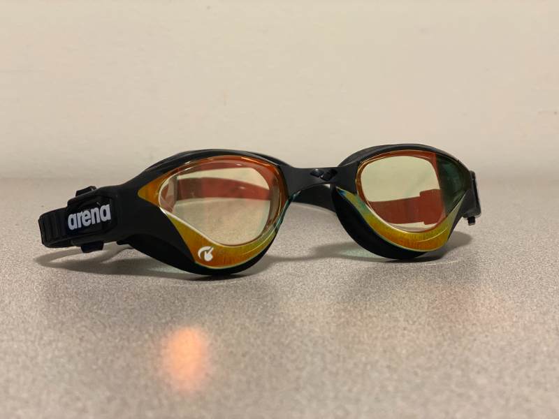 Arena Cobra Swipe Tri Goggle - The Pros