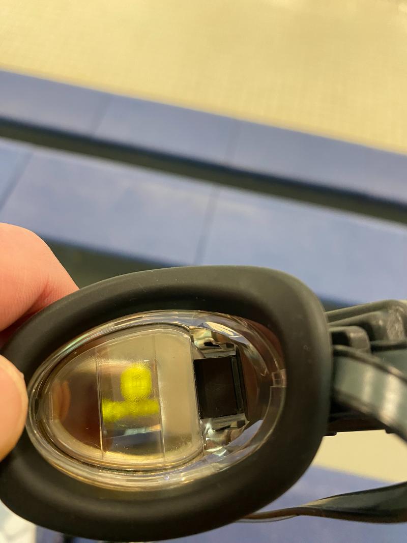 FORM Swimming Goggles - Heads Up Display